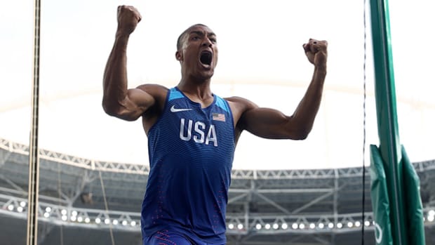 ashton-eaton-decathalon-gold-medal-rio-olympics.jpg